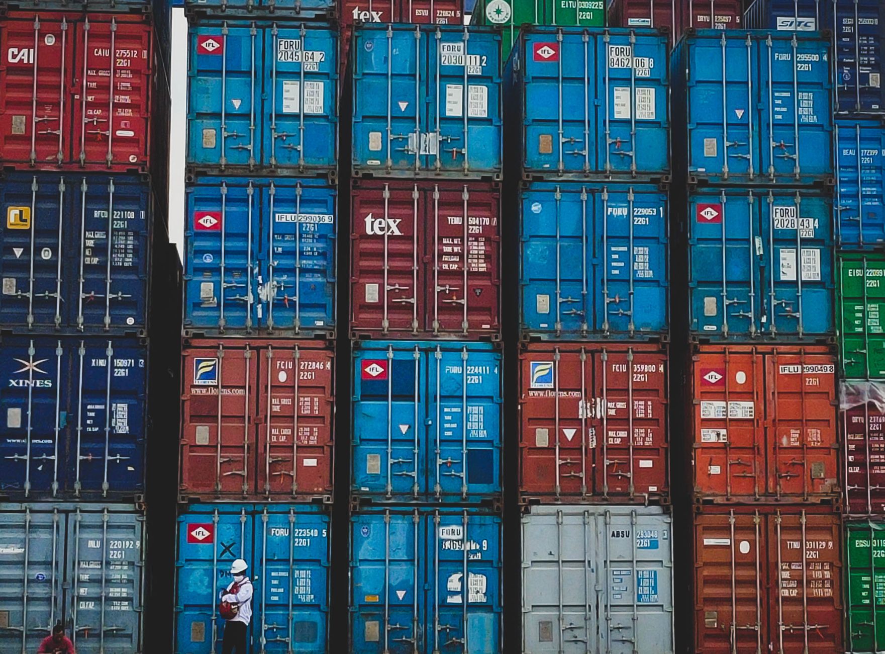 Global Container Freight Rates: What’s the Best Way to Adapt?